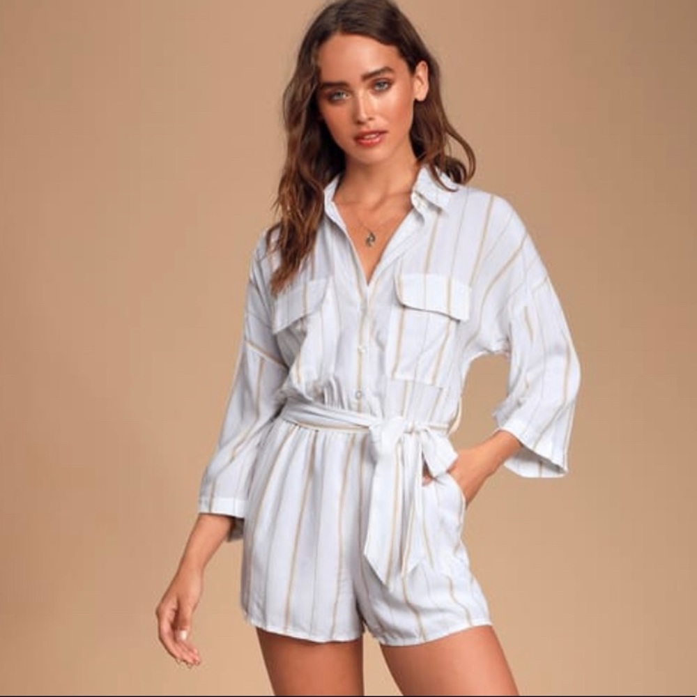 NWT - Charlie Holiday romper (size 6)